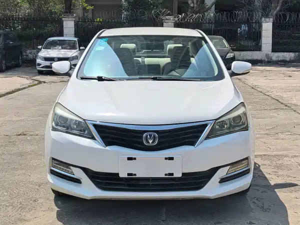 Changan Yuexiang V7 2016
