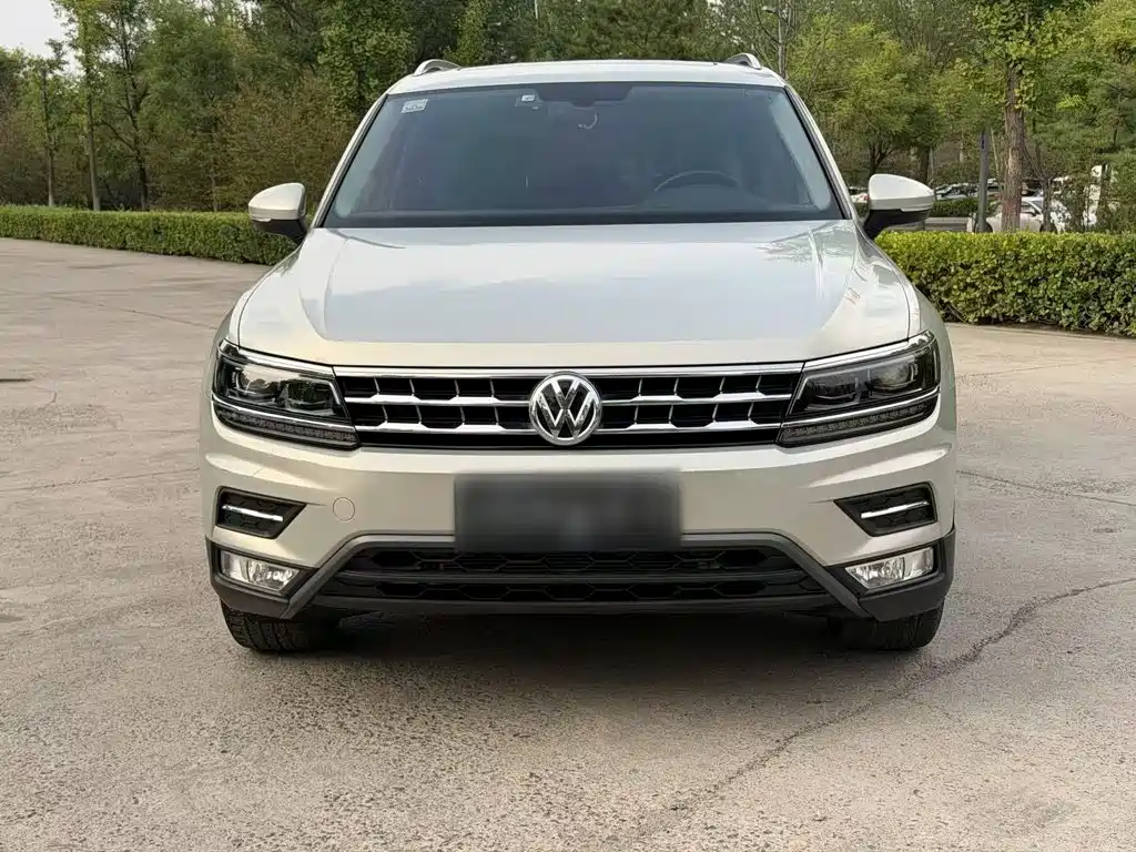 Volkswagen Tiguan L 2018 — фото 24