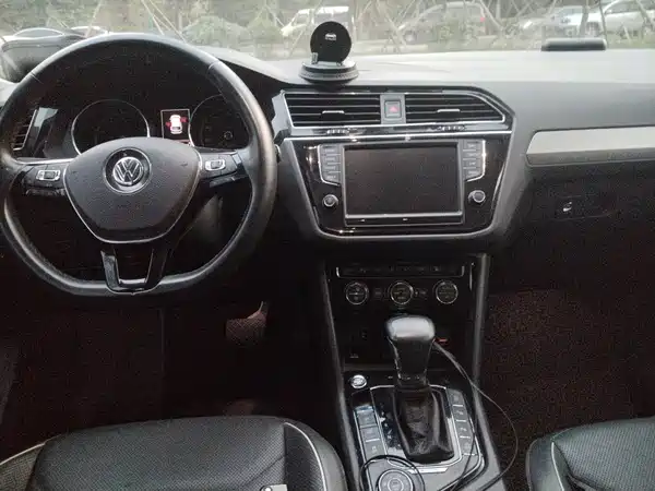 Volkswagen Tiguan L 2017