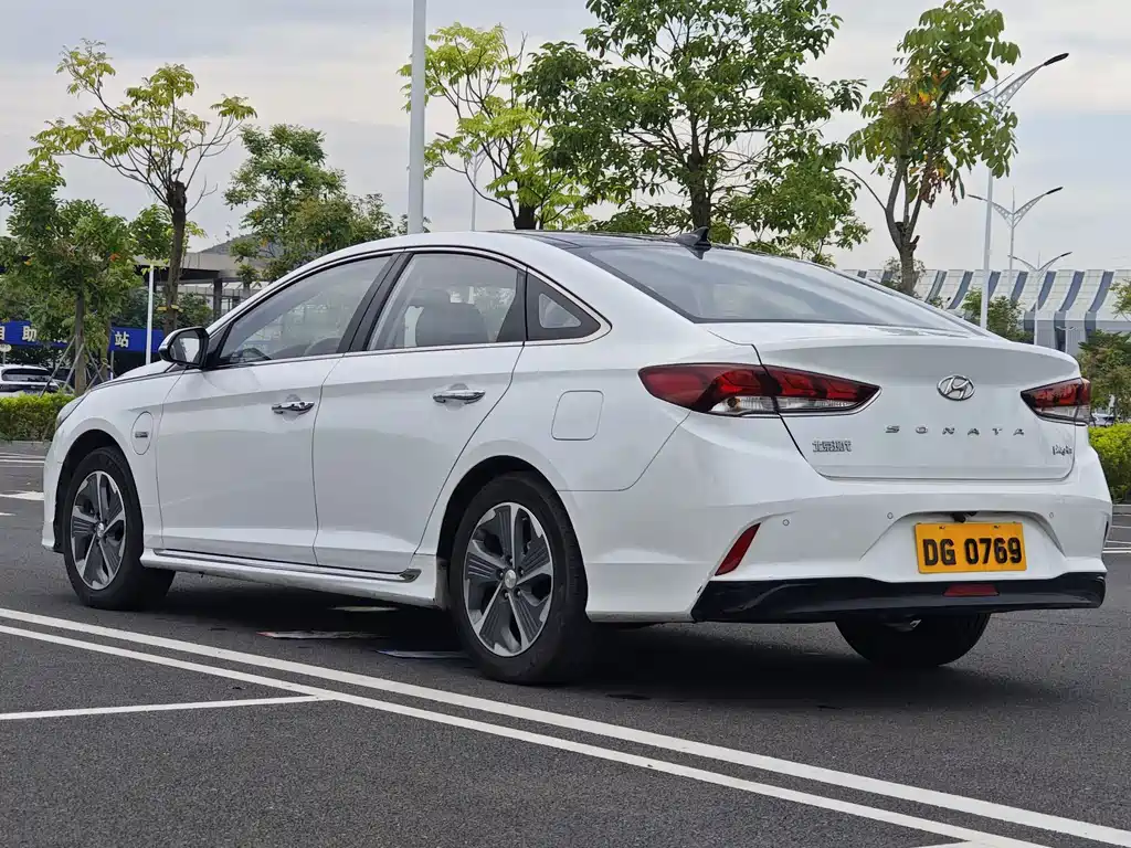 Hyundai Sonata Plug-In Hybrid 2019 — фото 27