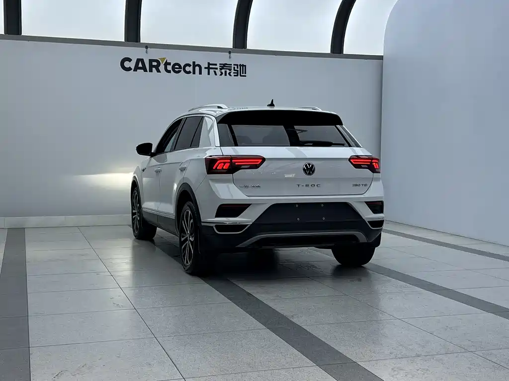 Volkswagen T-Roc 2022 — фото 2