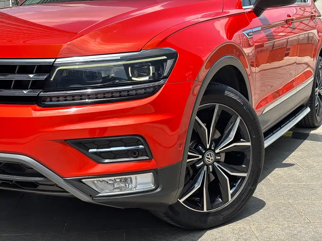 Volkswagen Tiguan L 2017 — фото 9