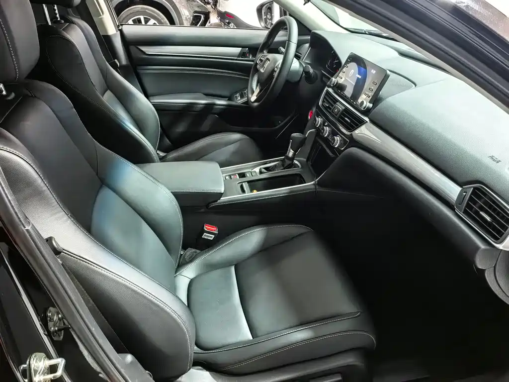 Honda Inspire 2020 — фото 10