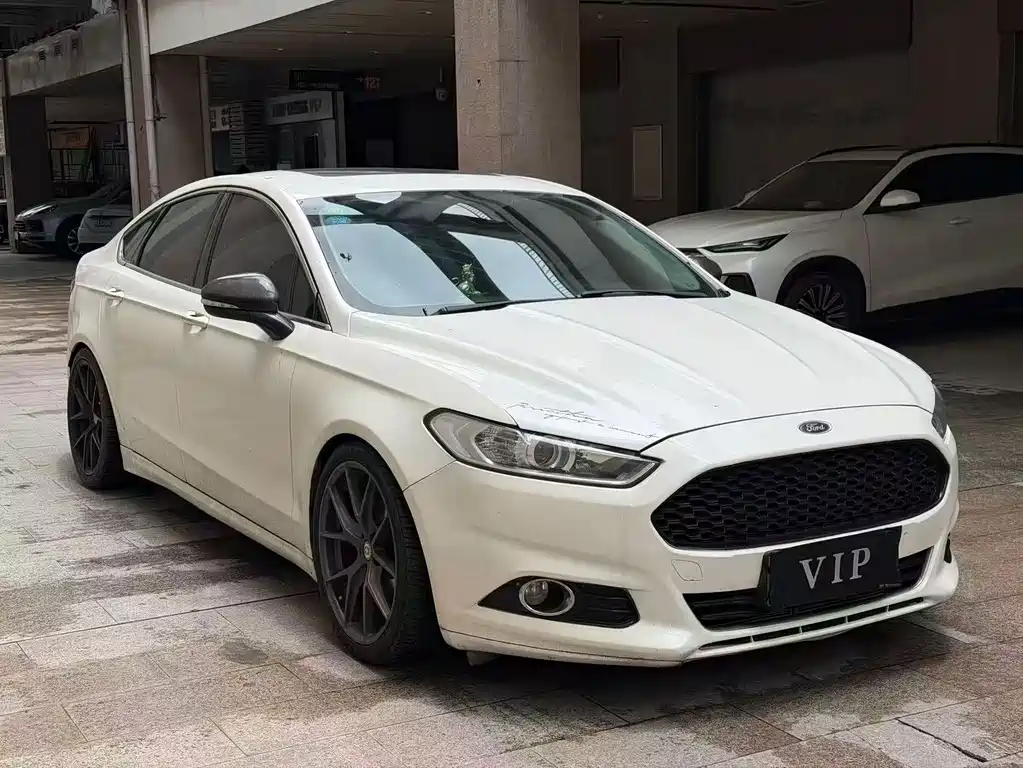 Ford Mondeo 2015 — фото 3