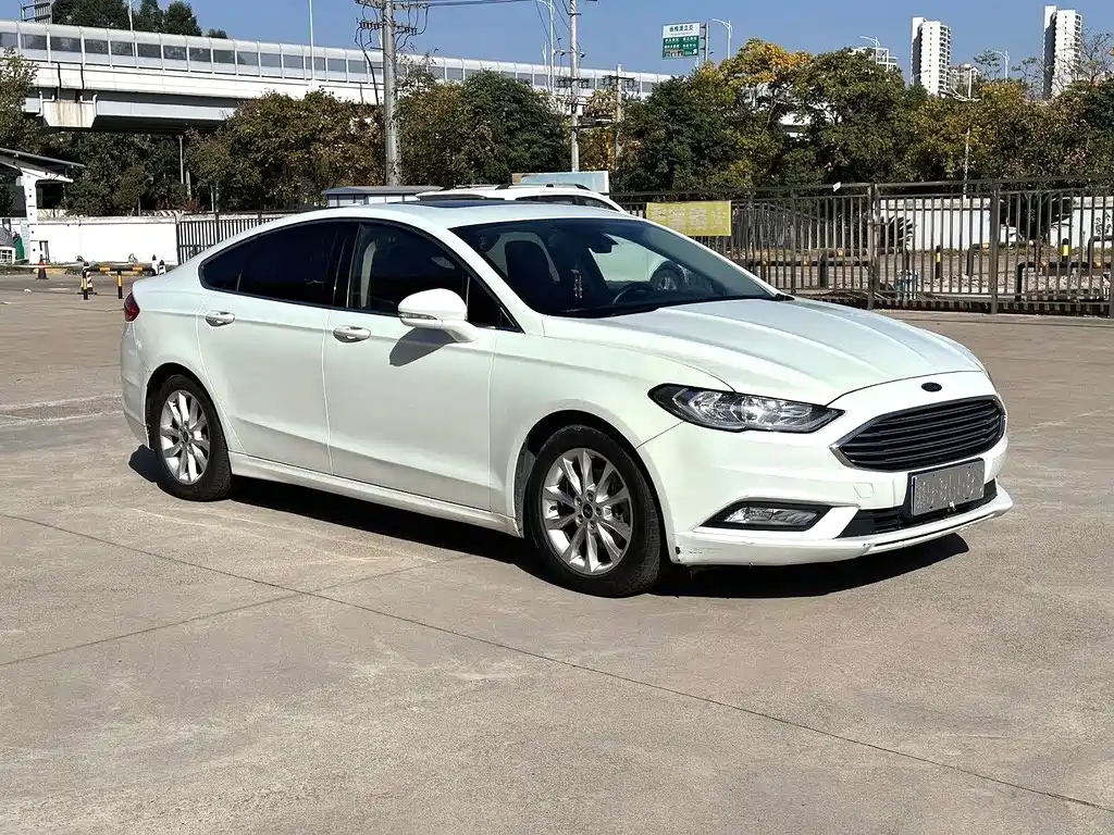 Ford Mondeo 2017 — фото 3