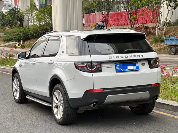 Land Rover Discovery Sport 2016