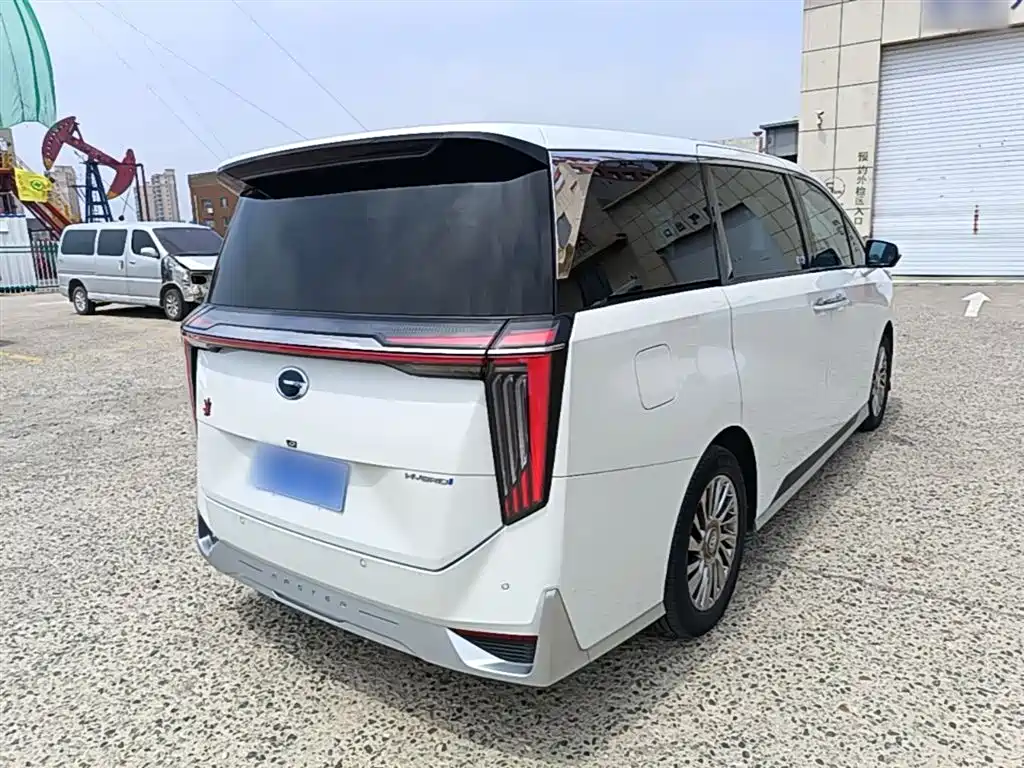 GAC Motor Trumpchi M8 2024 — фото 6