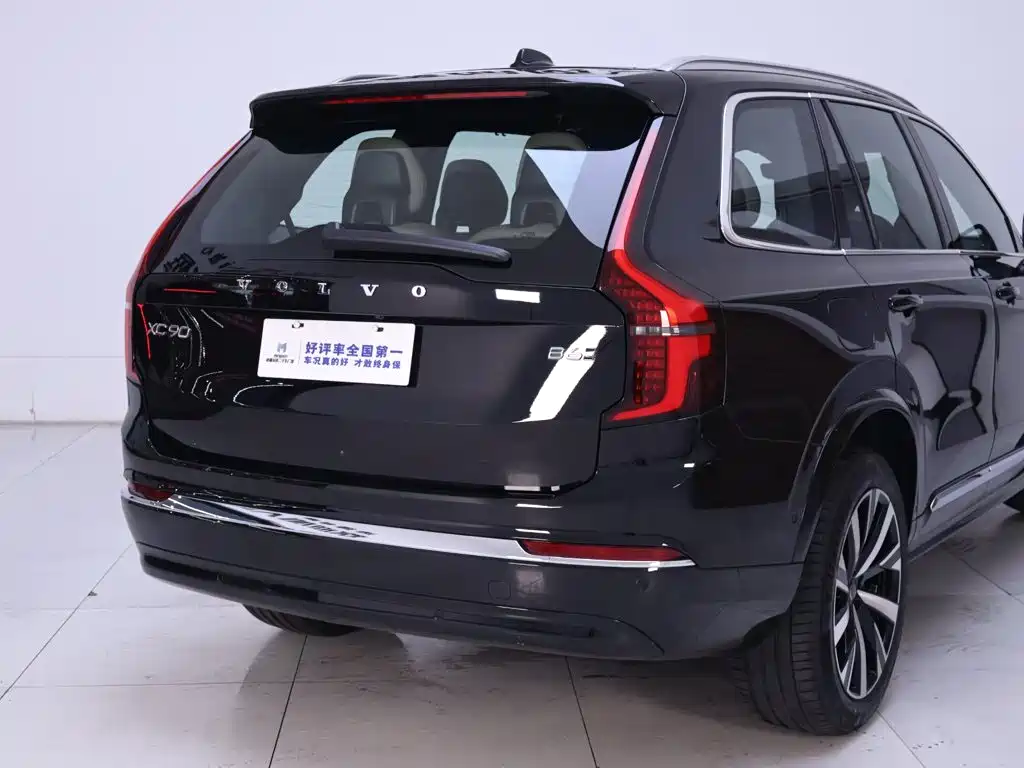 Volvo XC90 2025 — фото 8