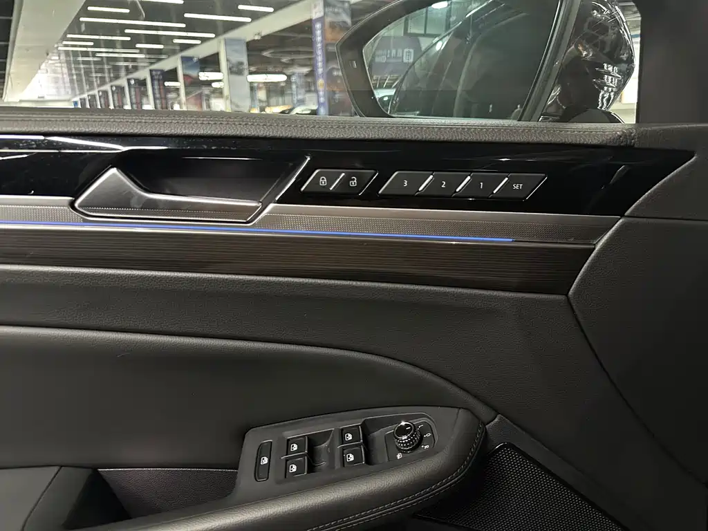 Volkswagen Phideon 2019 — фото 8