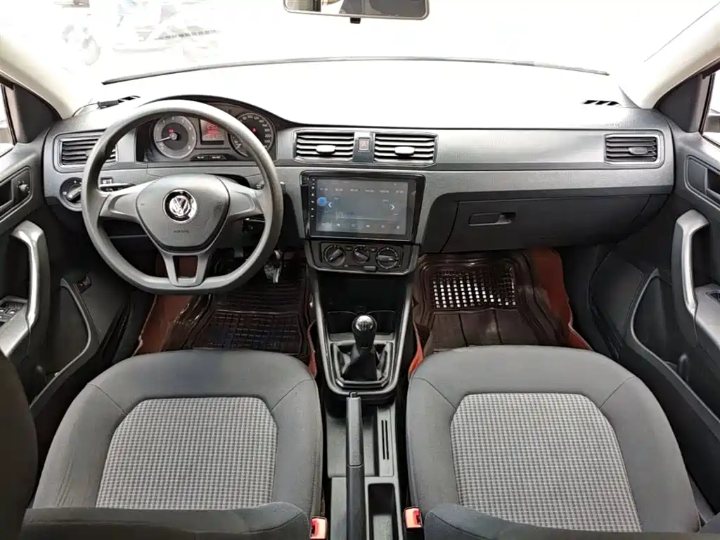 Volkswagen Santana 2018 — фото 10