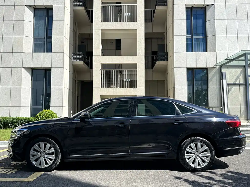 Volkswagen Passat 2020 — фото 30