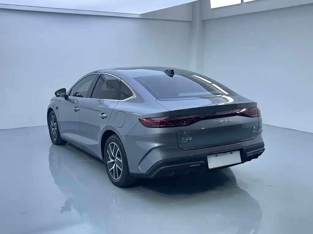 BYD Qin L 2025 — фото 15