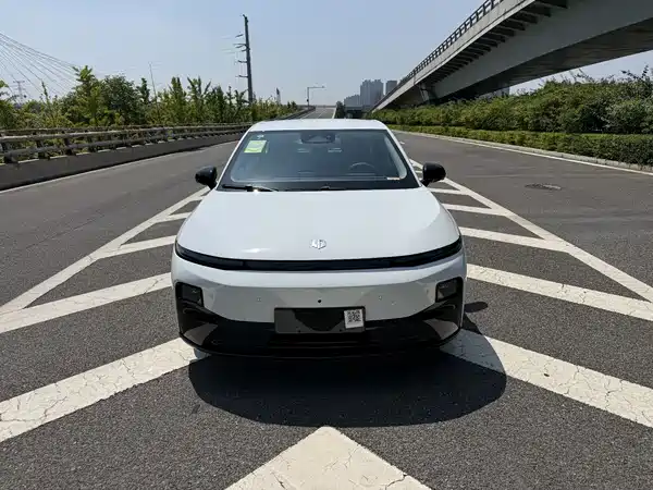Leapmotor B01 2026