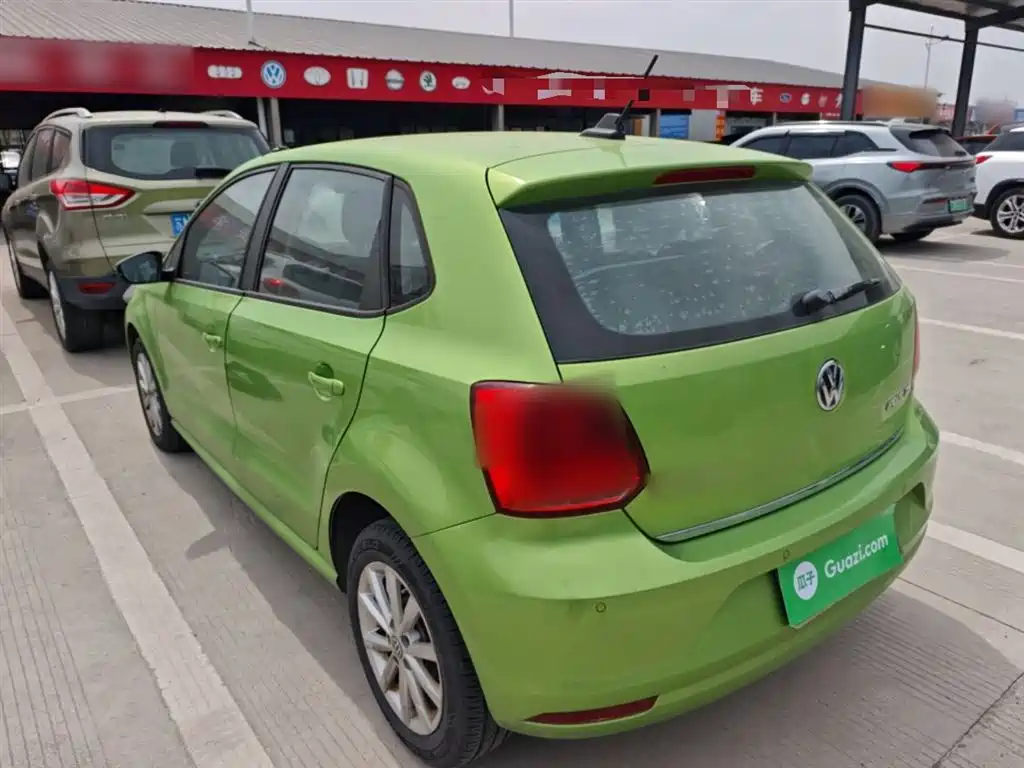 Volkswagen Polo 2015 — фото 23