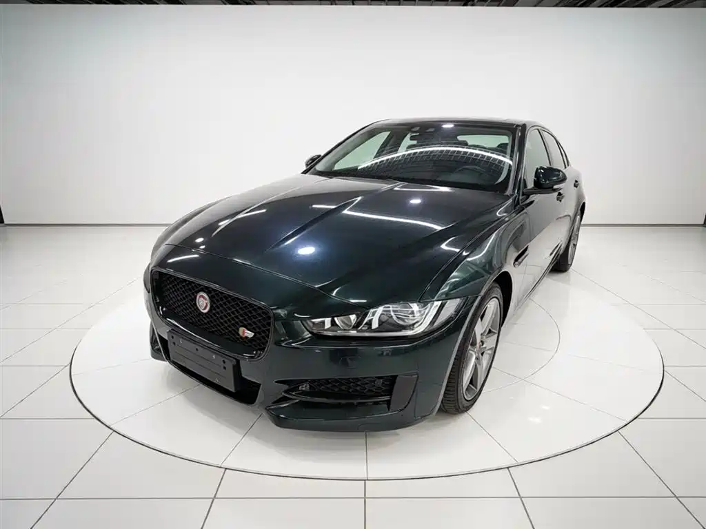 Jaguar XE 2017