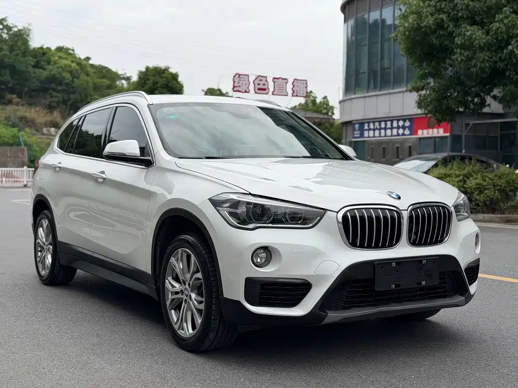 BMW X1 2018 — фото 3
