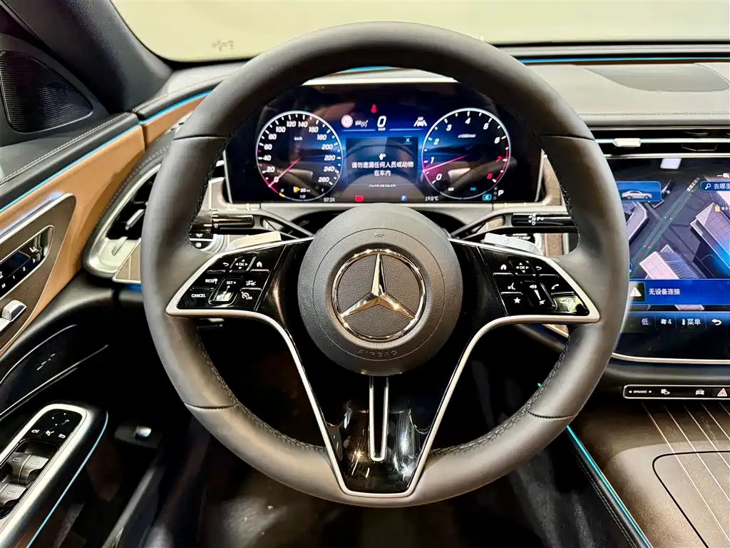 Mercedes-Benz E-Class 2026 — фото 15