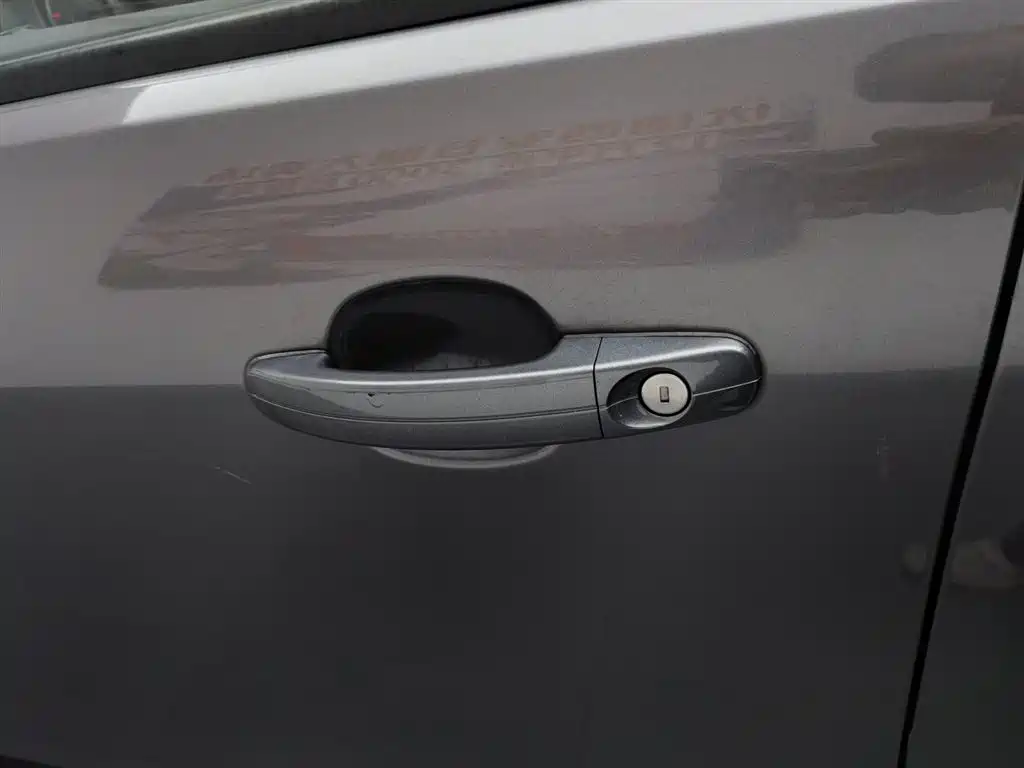 Ford Focus 2014 — фото 18