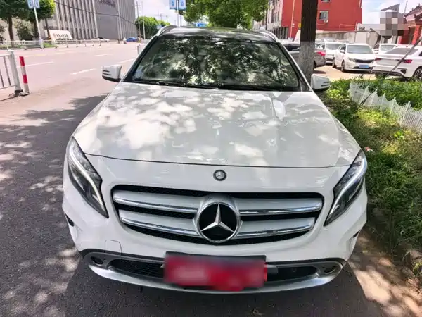 Mercedes-Benz GLA 2016