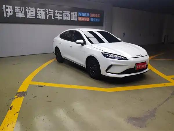 BYD Seal 05 DM-i 2025