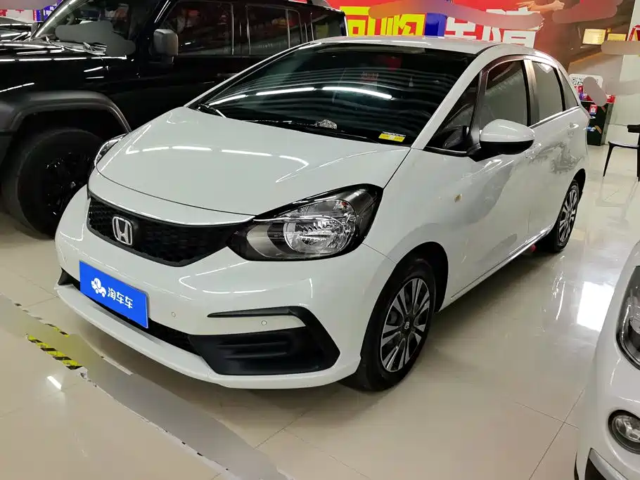 Honda Fit 2024 — фото 1