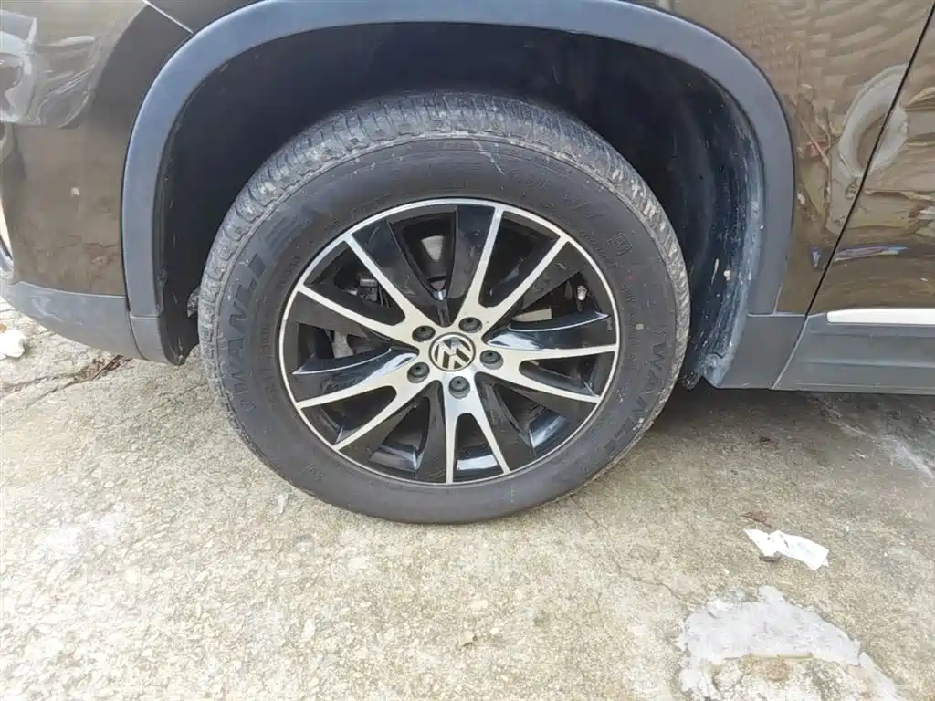Volkswagen Tiguan 2016 — фото 23
