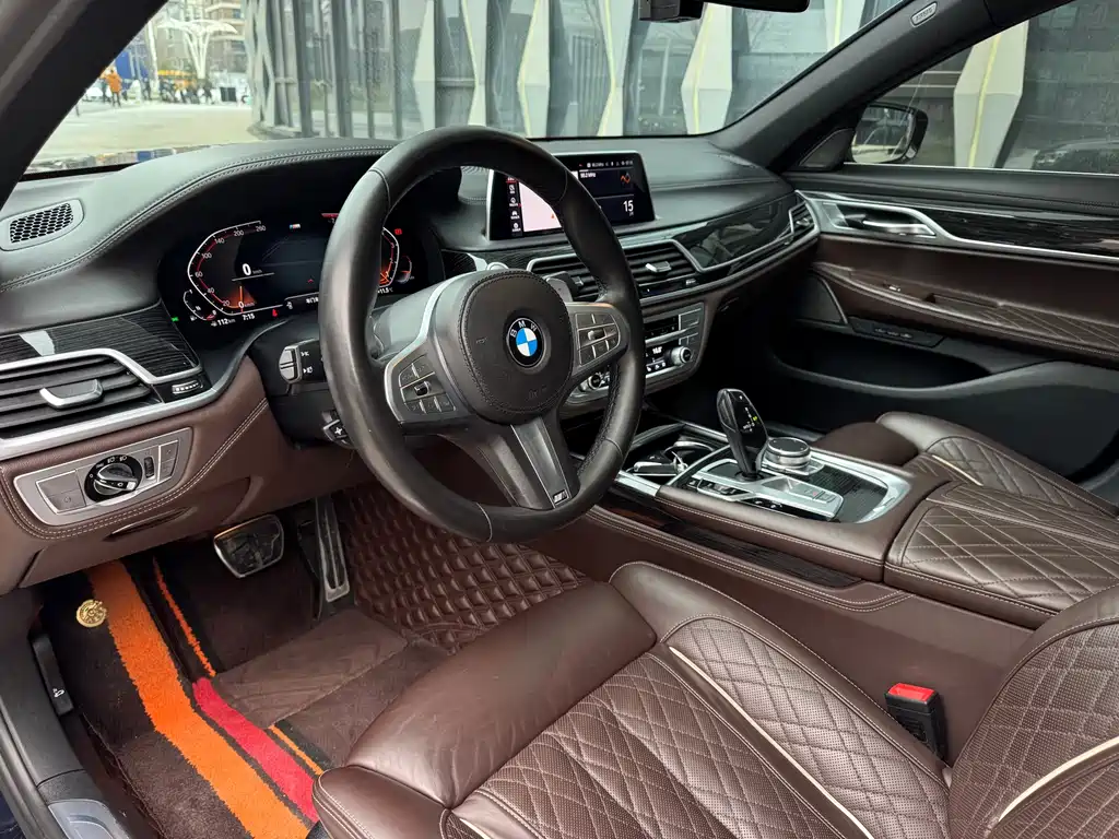 BMW 7 Series 2020 — фото 9
