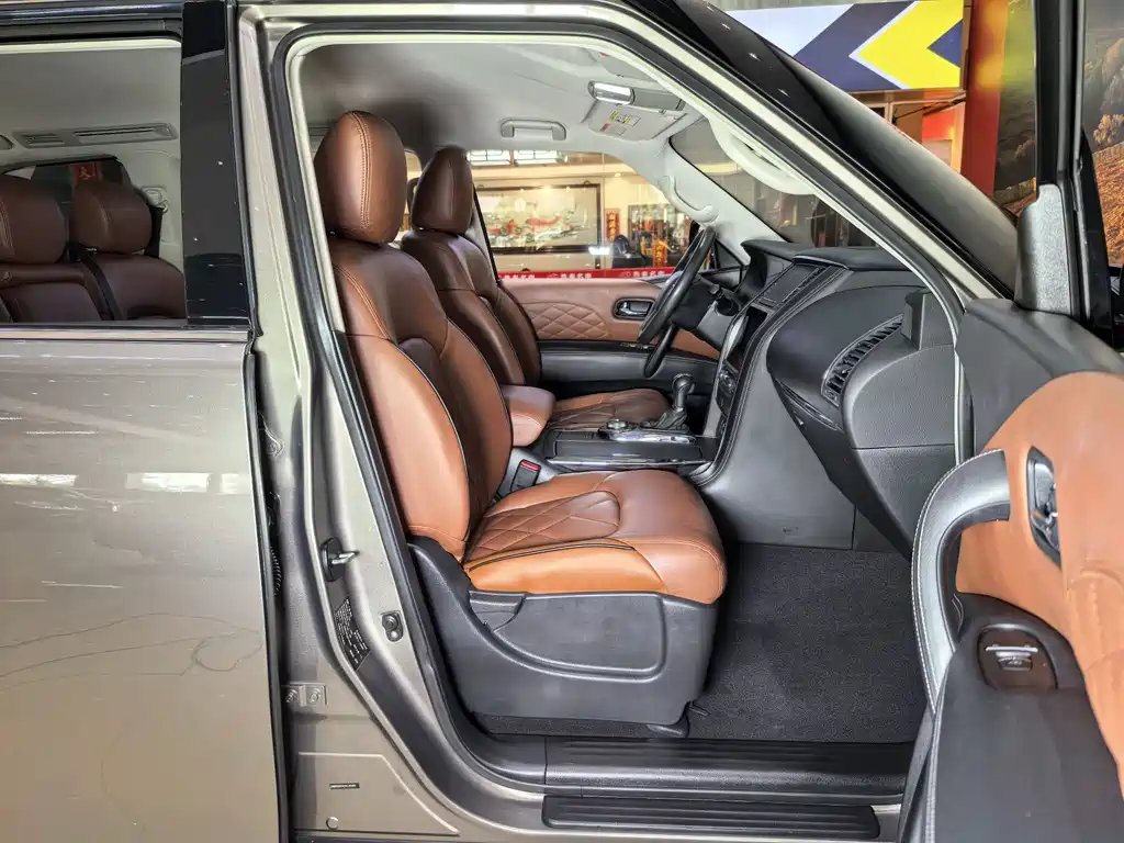 Nissan Patrol 2018 — фото 16