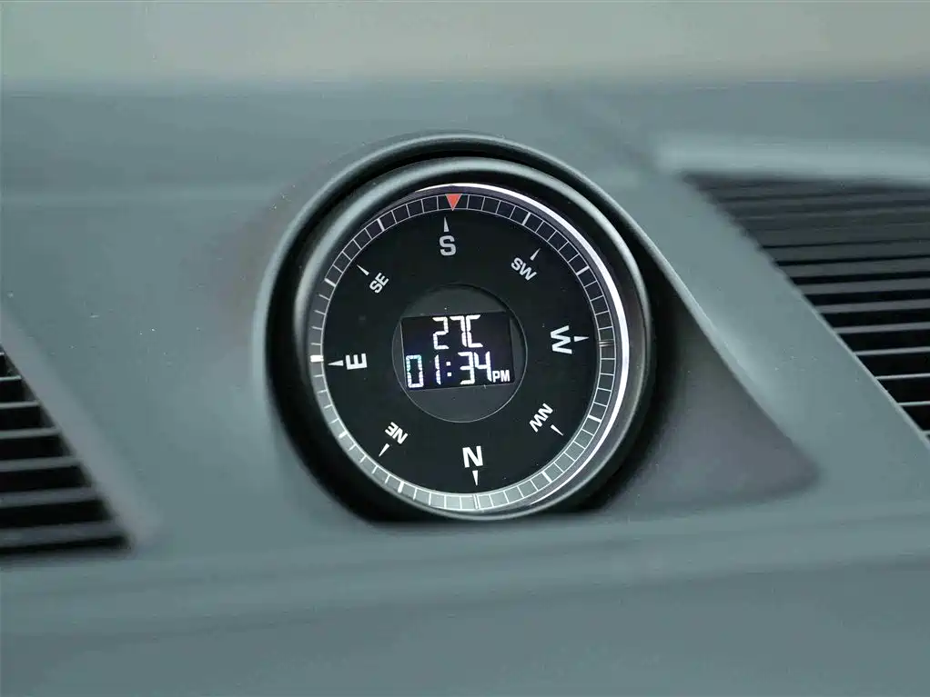 Porsche Cayenne 2021 — фото 19