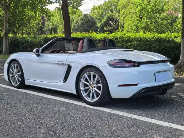 Porsche 718 2017