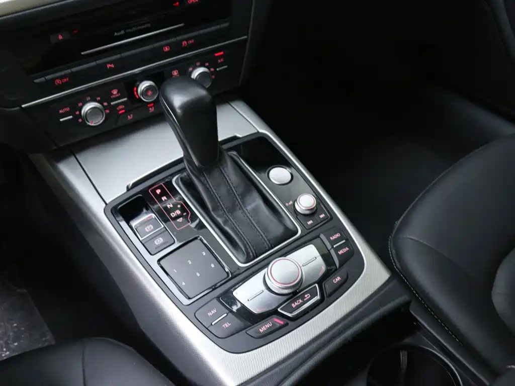 Audi A6L 2018 — фото 10