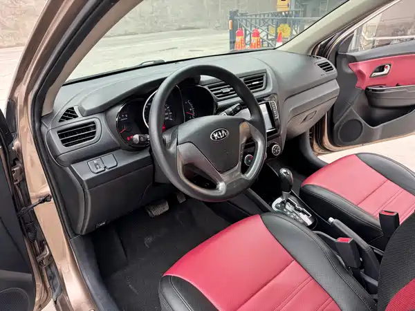 Kia K2 2015