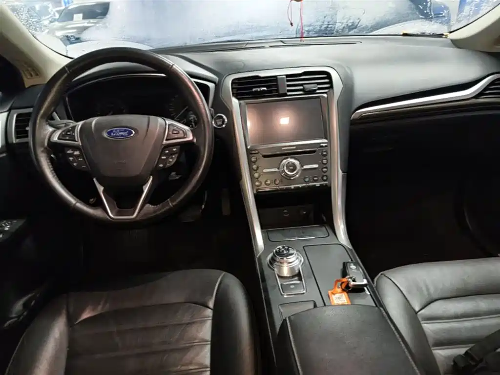 Ford Mondeo 2018 — фото 10