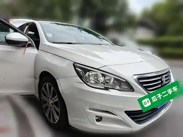 Peugeot 408 2015