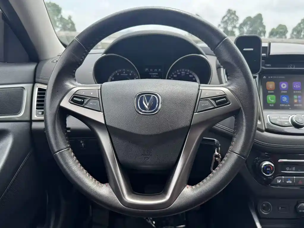 Changan Eado XT 2018 — фото 15