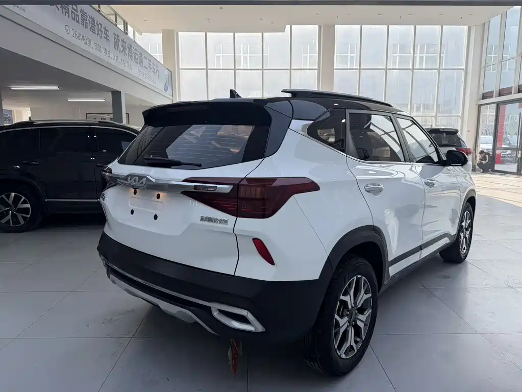 Kia KX3 2022 — фото 4