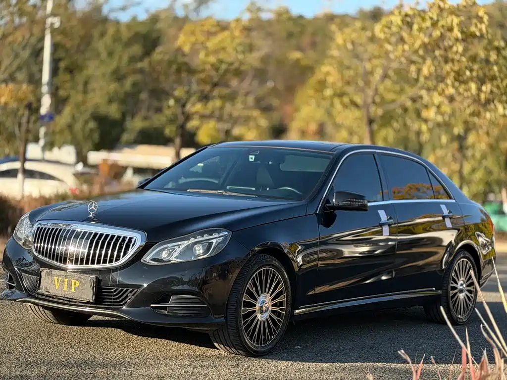 Mercedes-Benz E-Class 2015 — фото 1