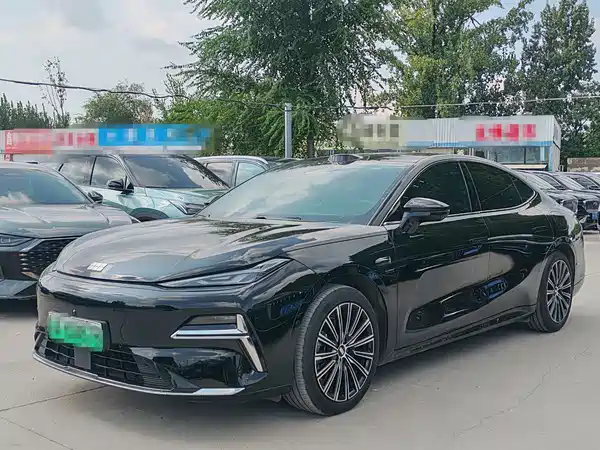 Geely Galaxy Starshine 8 2025