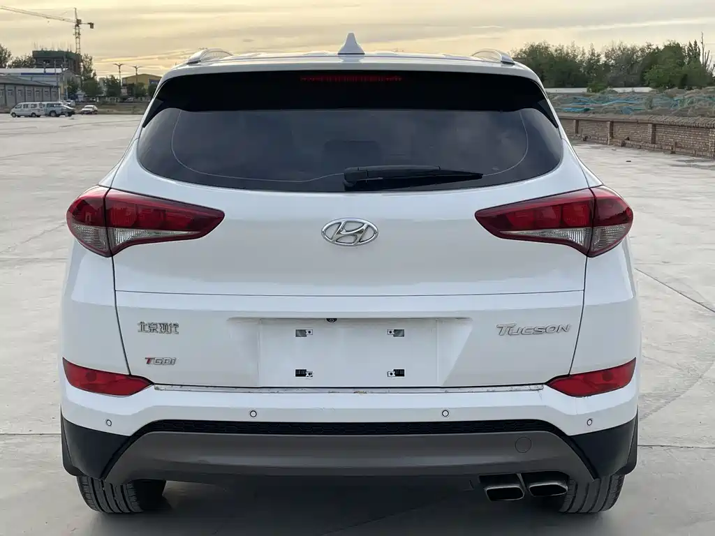 Hyundai Tucson 2015 — фото 8