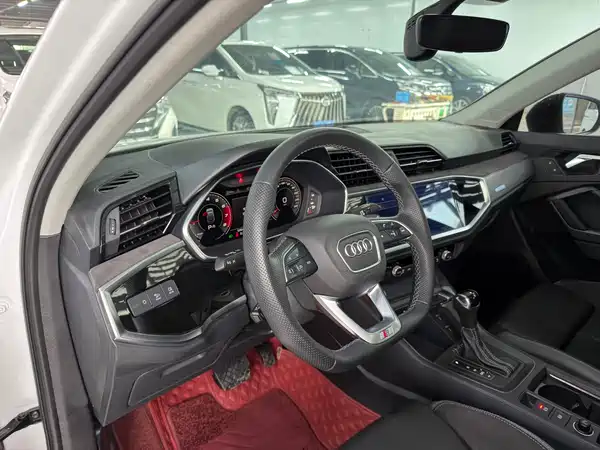 Audi Q3 2022