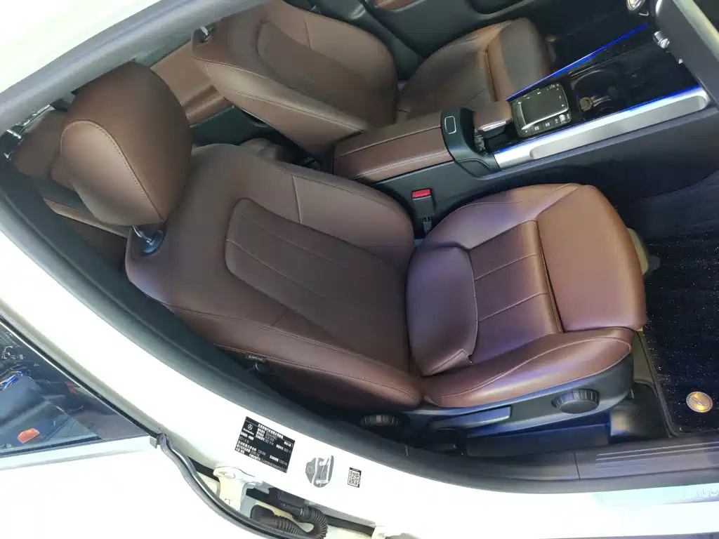 Mercedes-Benz GLB 2022 — фото 19