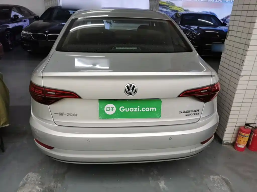 Volkswagen Sagitar 2019
