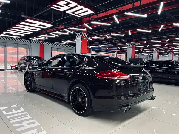 Porsche Panamera 2011