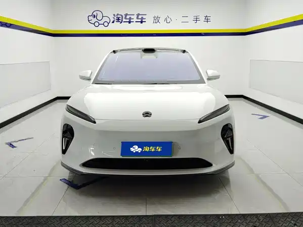 NIO ET5T 2025