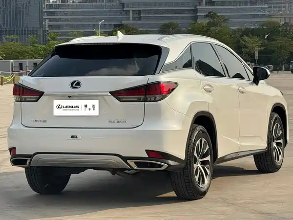 Lexus RX 2020