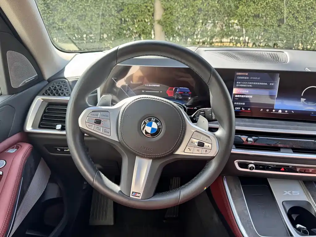 BMW X5 2025 — фото 11