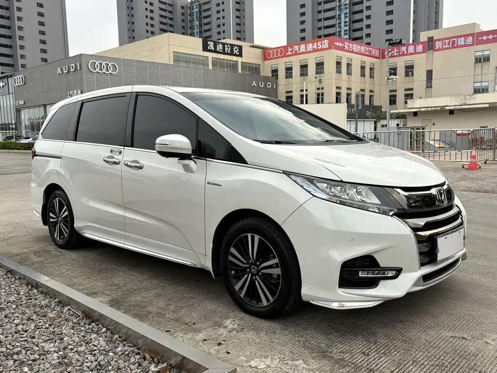 Honda Odyssey 2021 — фото 3