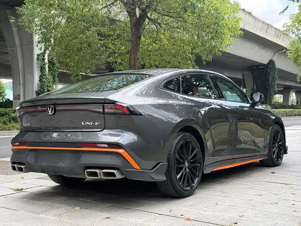 Changan UNI-V 2024