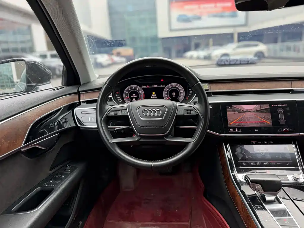 Audi A8 2019 — фото 15