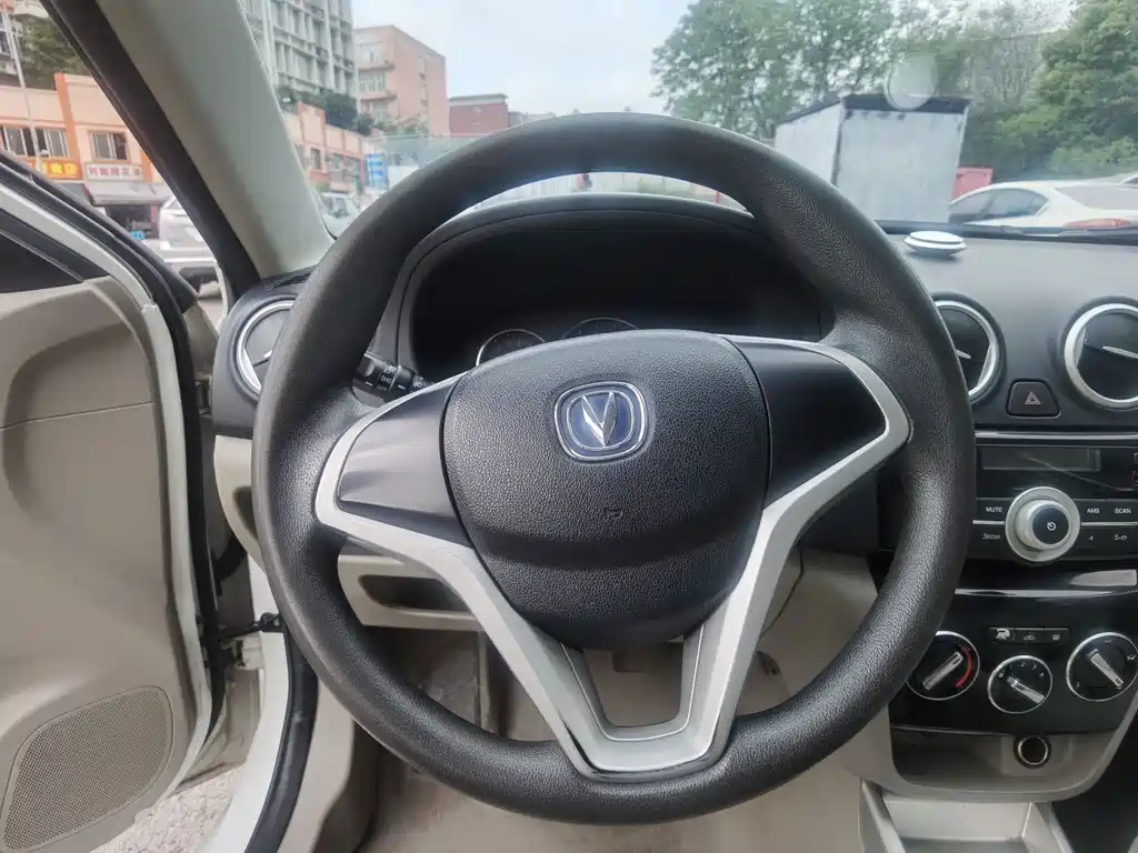 Changan V3 2016 — фото 13